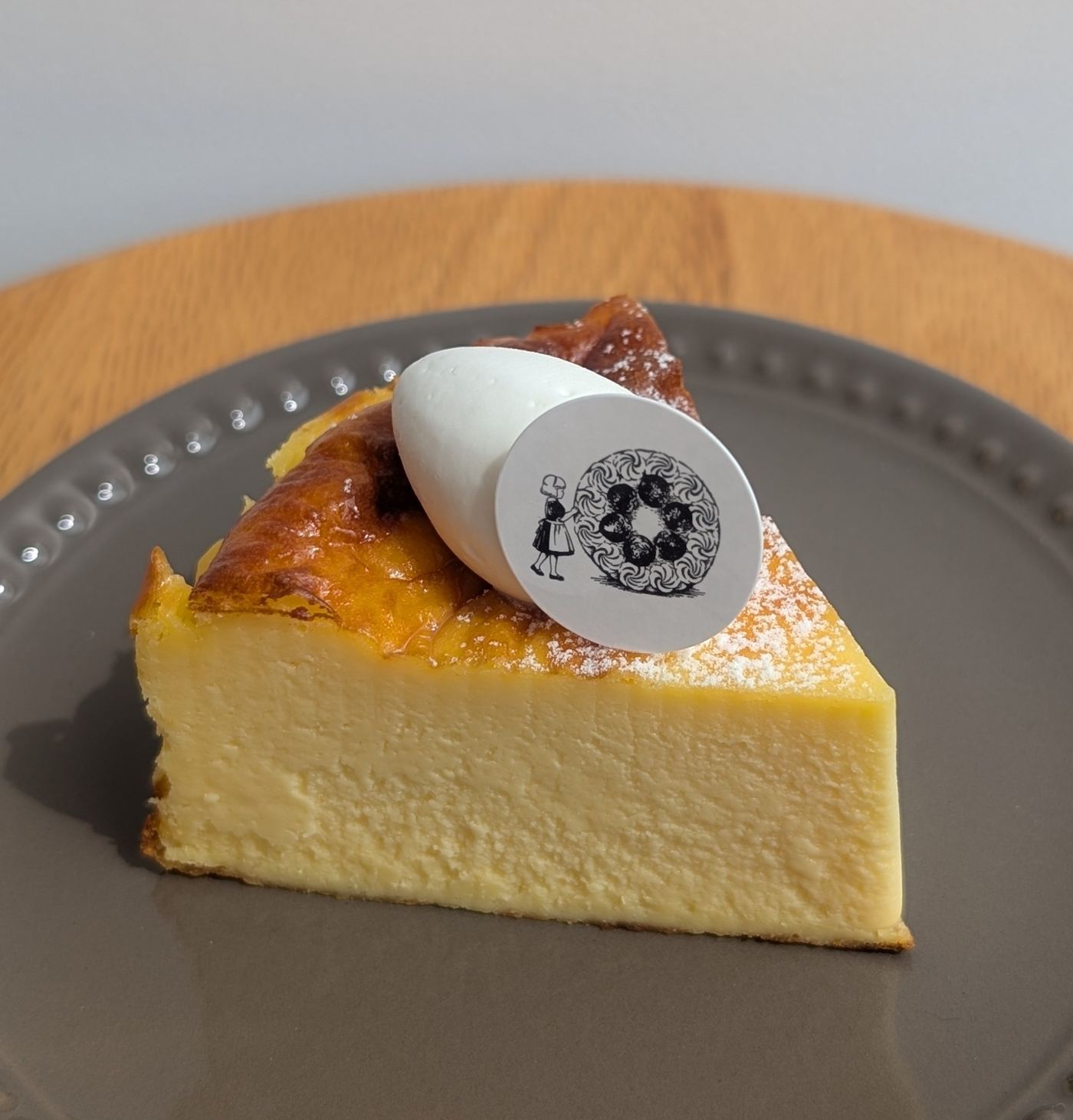 サンセールのバスクチーズケーキ